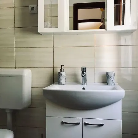 Apartma Evi